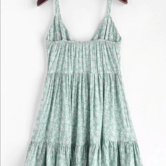 Ruffled button floral dress - Picture 2 of 2